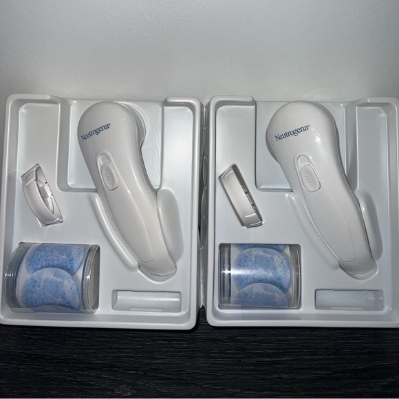 Neutrogena Skincare New Set Of 2 Neutrogena Microdermabrasion